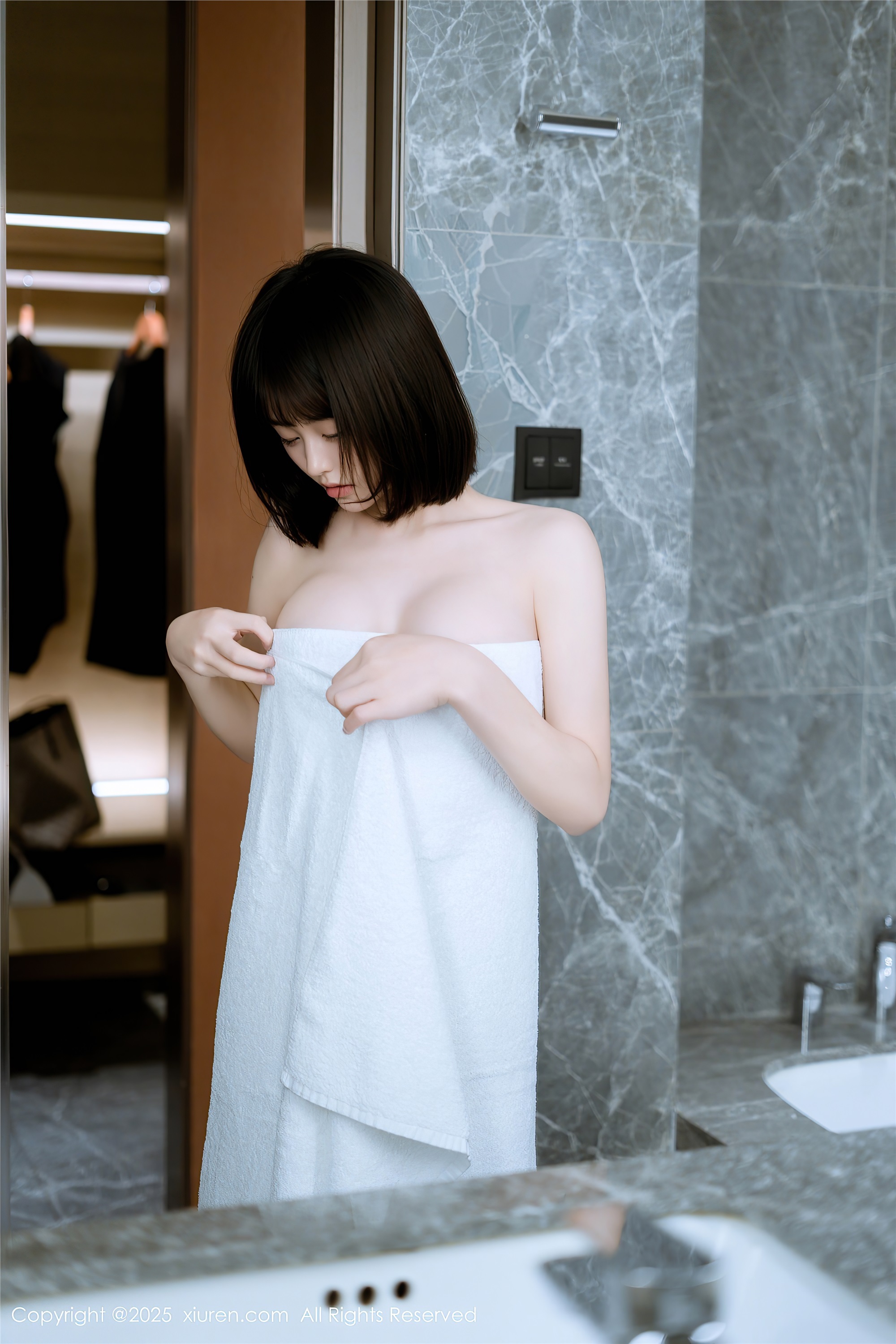 Xiuren秀人网 2025.03.06 NO.9972 涵涵Luna